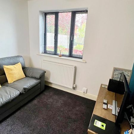 Cross Court, Stafford By Bell Apartments Ngoại thất bức ảnh