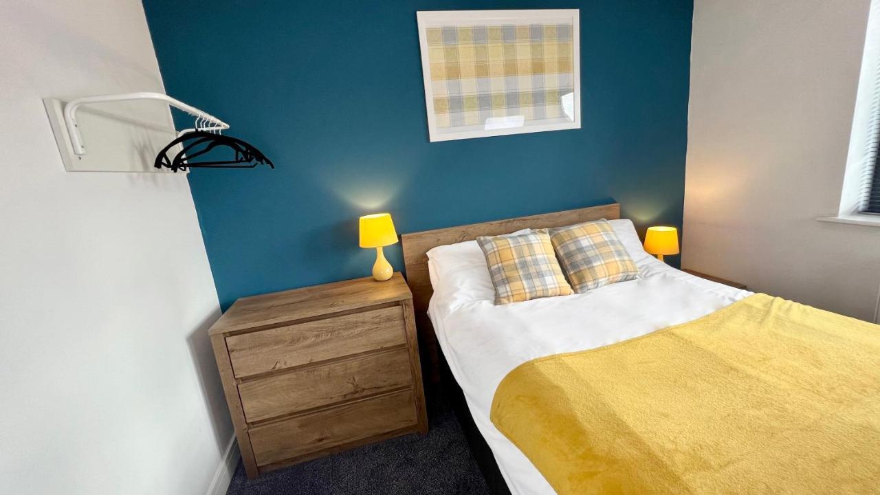 Cross Court, Stafford By Bell Apartments Ngoại thất bức ảnh