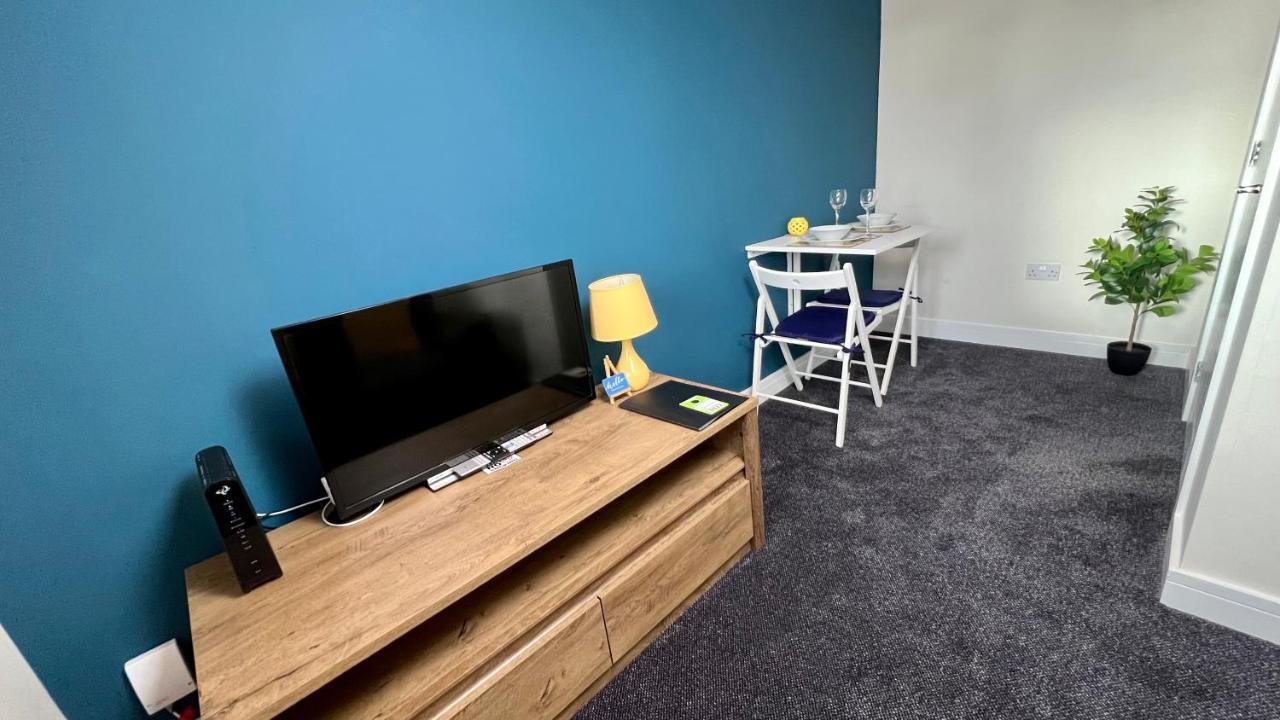 Cross Court, Stafford By Bell Apartments Ngoại thất bức ảnh