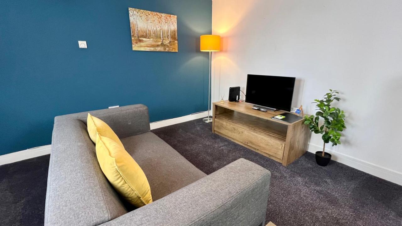 Cross Court, Stafford By Bell Apartments Ngoại thất bức ảnh