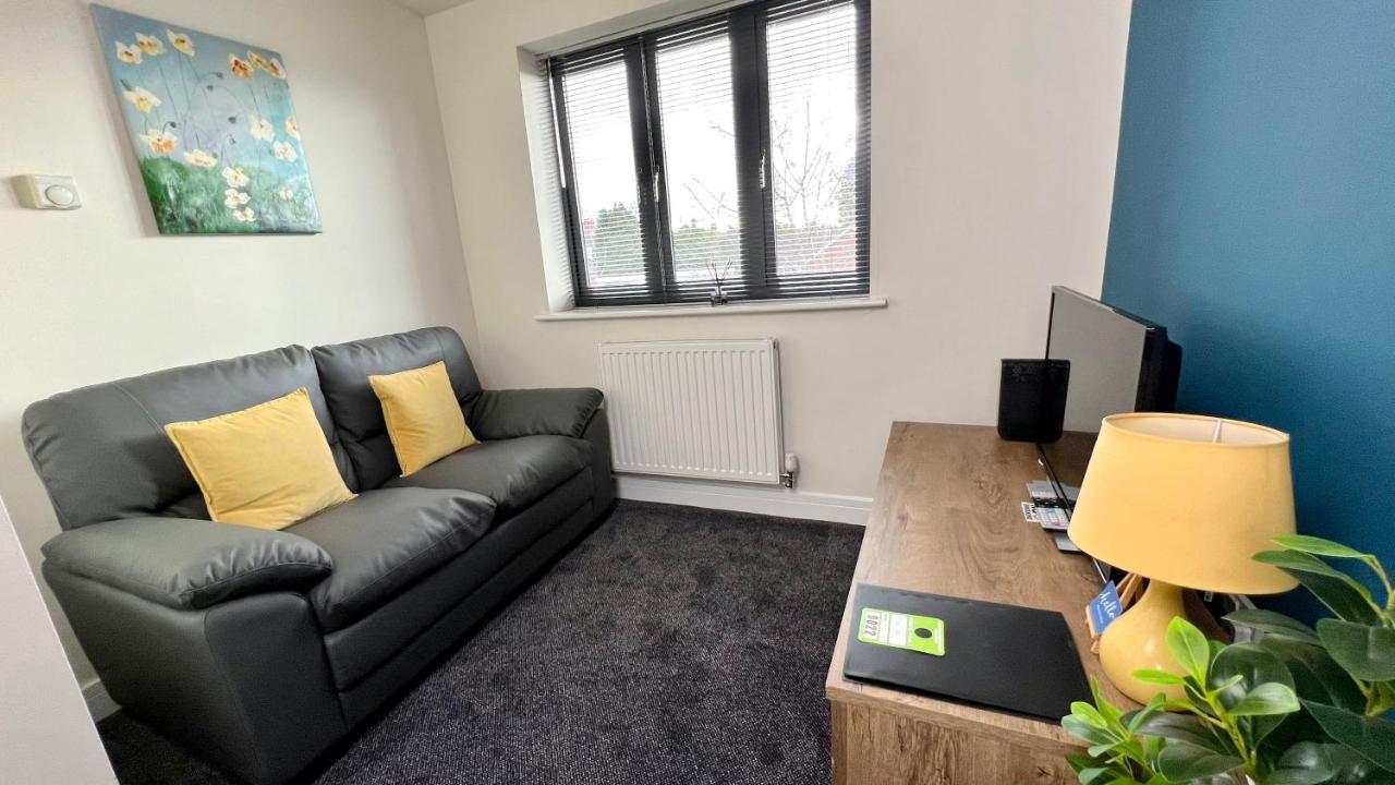 Cross Court, Stafford By Bell Apartments Ngoại thất bức ảnh