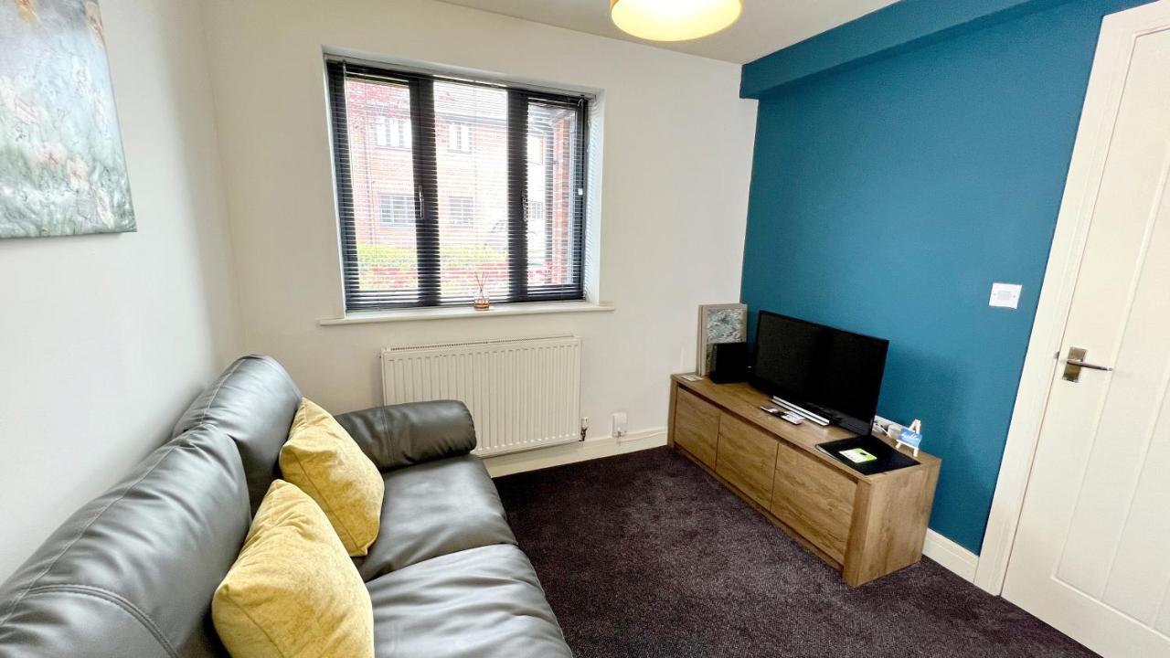 Cross Court, Stafford By Bell Apartments Ngoại thất bức ảnh