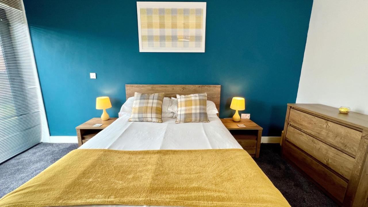 Cross Court, Stafford By Bell Apartments Ngoại thất bức ảnh