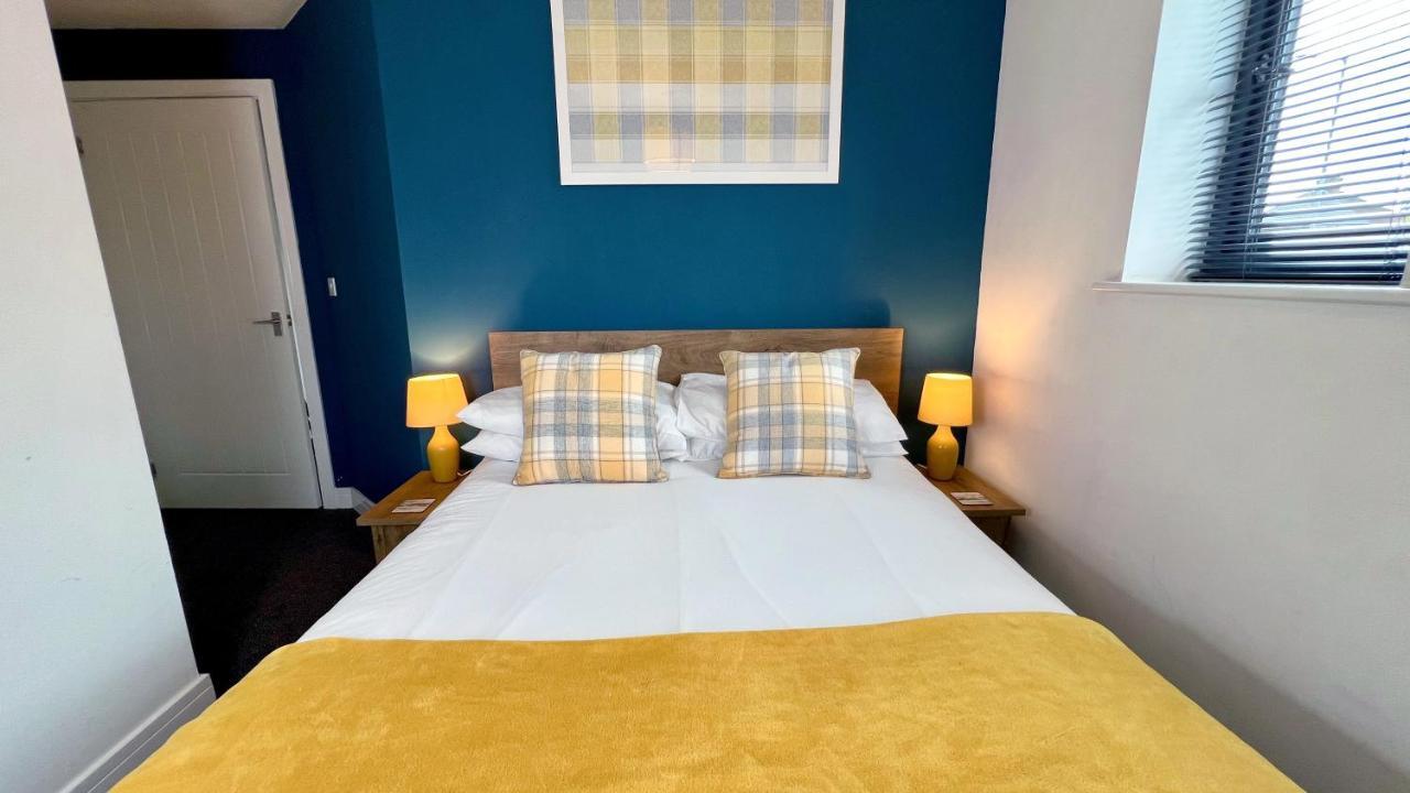 Cross Court, Stafford By Bell Apartments Ngoại thất bức ảnh