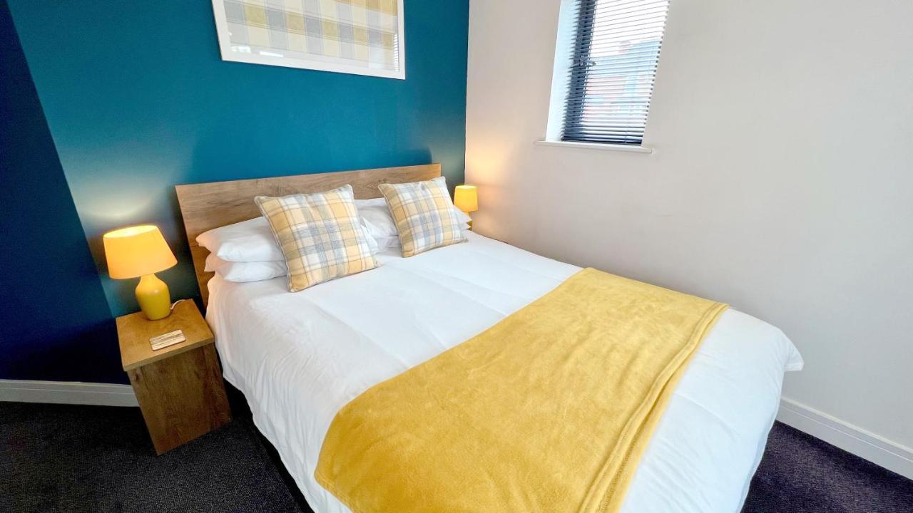 Cross Court, Stafford By Bell Apartments Ngoại thất bức ảnh