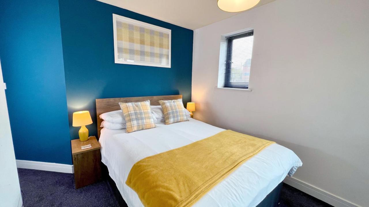 Cross Court, Stafford By Bell Apartments Ngoại thất bức ảnh