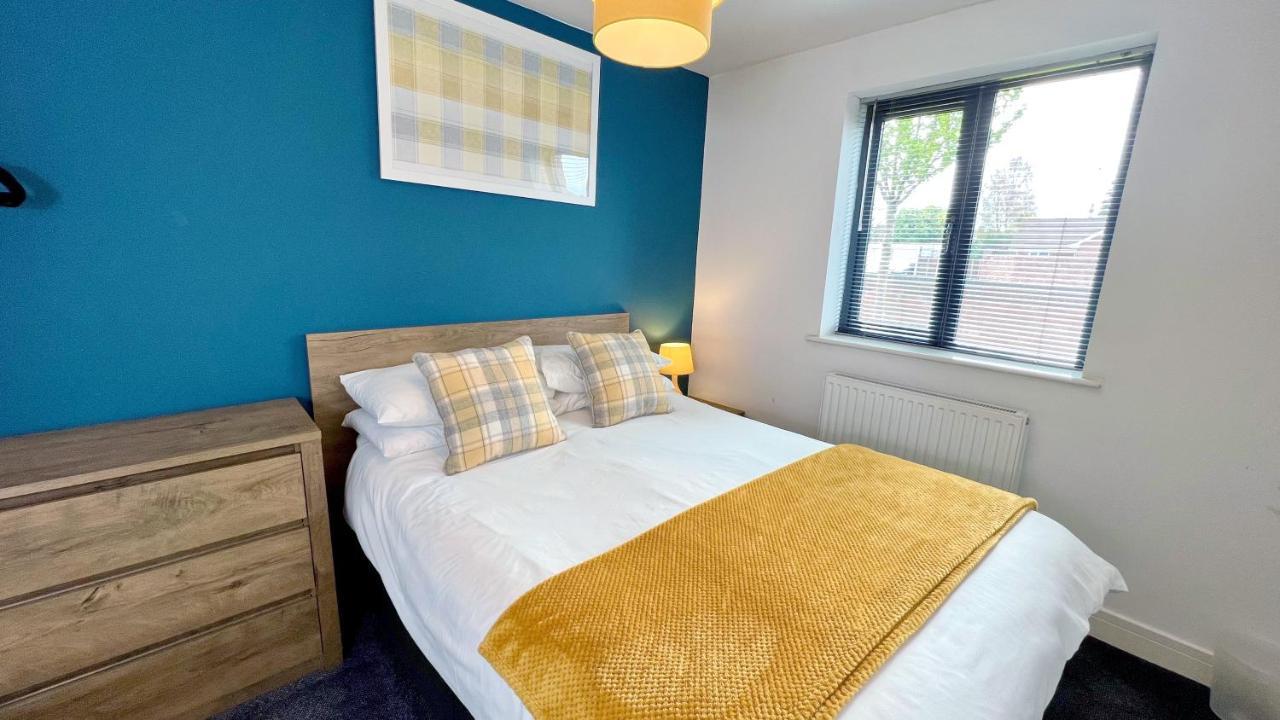 Cross Court, Stafford By Bell Apartments Ngoại thất bức ảnh